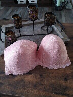 NWOT 40DD Marilyn Monroe Sexy Pink Lace Padded Strapless Push Up